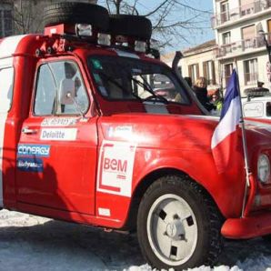 Le Comptoir National de l’Or en partenariat avec Raid 4L Trophy, départ le 15 février 2012.