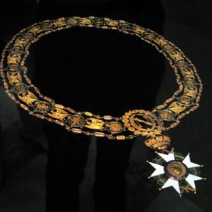 Le collier en or des présidents